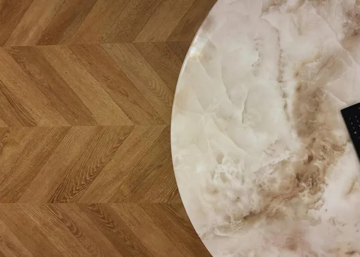 Pentagone 33 Stade De * Reims